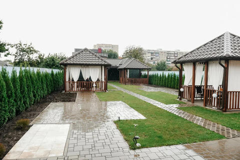 Уличная террасса, гостиница "Регион 01", город Майкоп